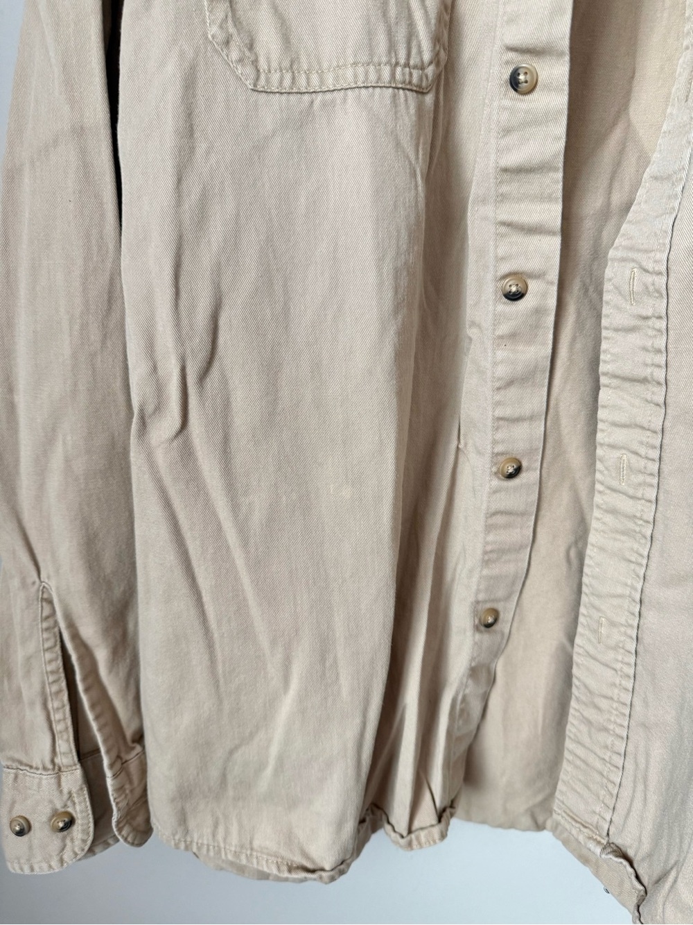 90s Vintage Khaki Wrangler Men’s Long-Sleeve Button-Up Shirt - Picture 3 of 4